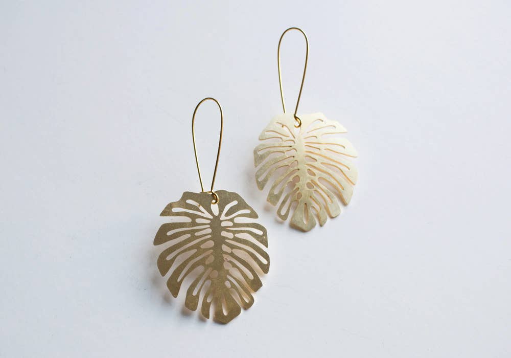 monstera deliciosa earrings Earrings: Monstera Deliciosa Leaf Gold