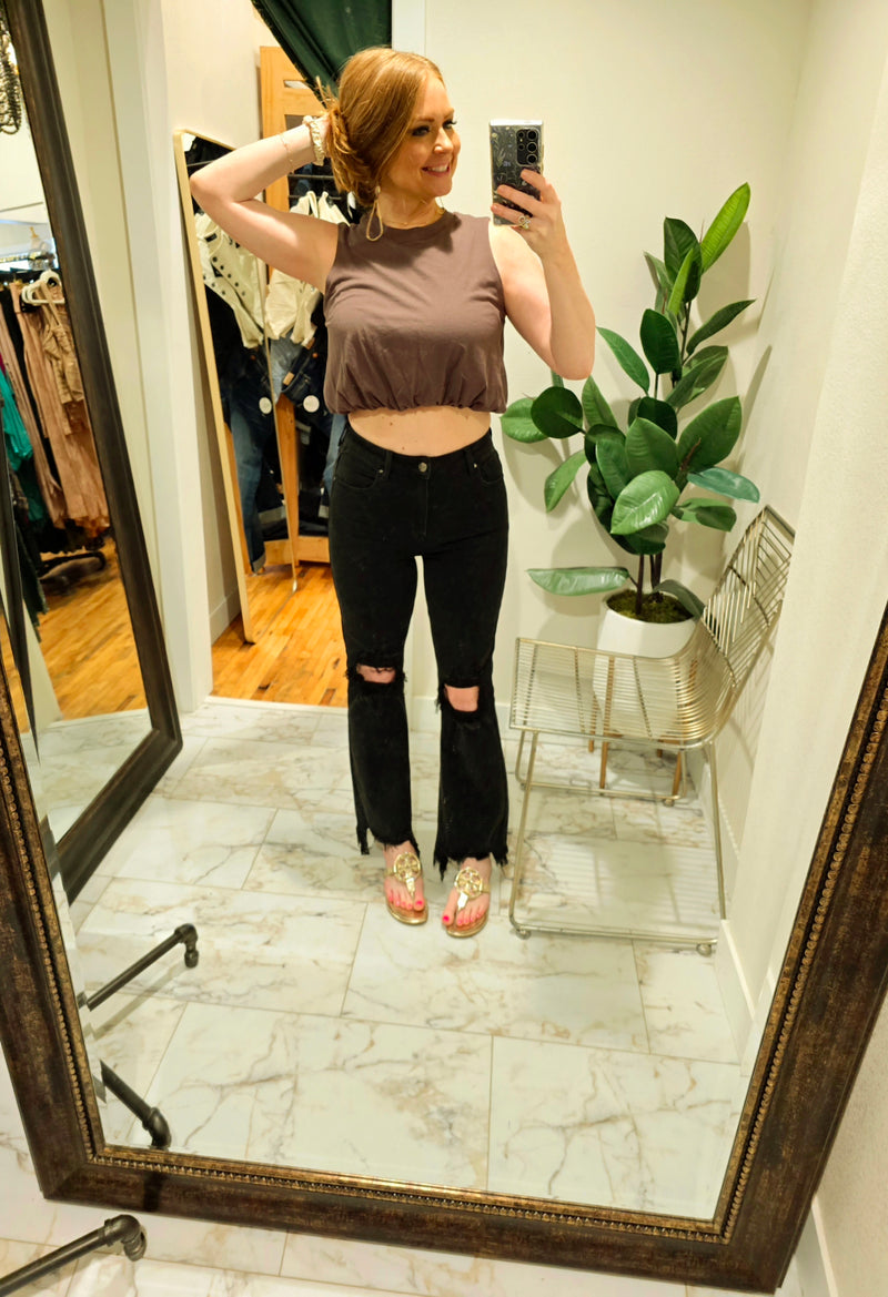 Crop Round Neck Short Sleeveless Top