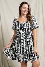 Curvy Abstract Sweetheart Mini Dress