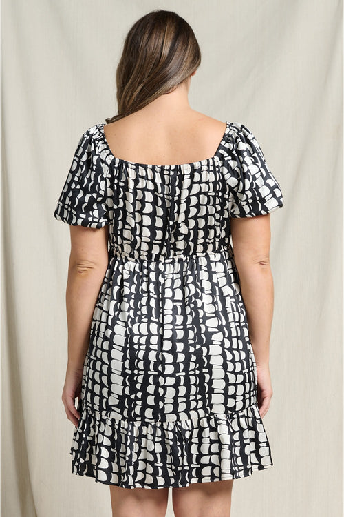 Curvy Abstract Sweetheart Mini Dress