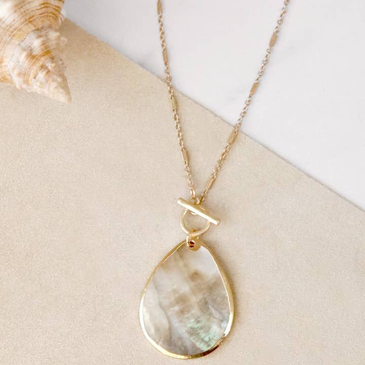 Minimalist Boho Short Shell Necklace