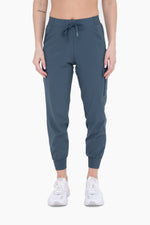 Capri Active Joggers with Pockets