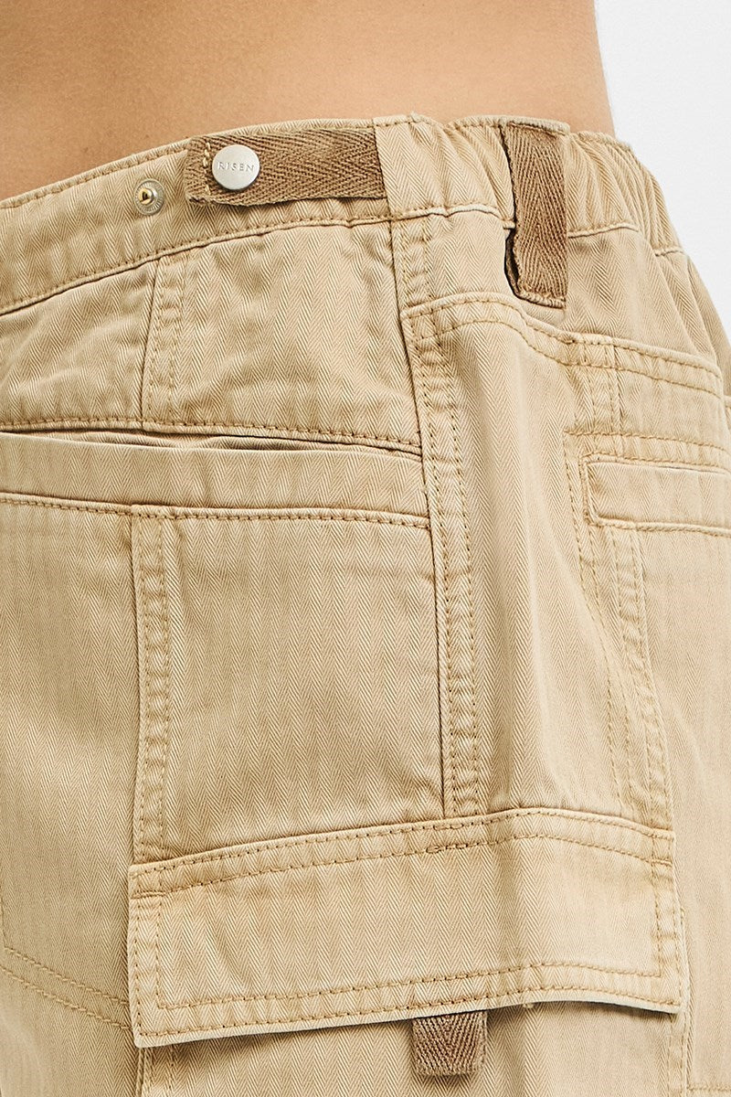 Risen Mid-Rise Cargo Shorts - Latte