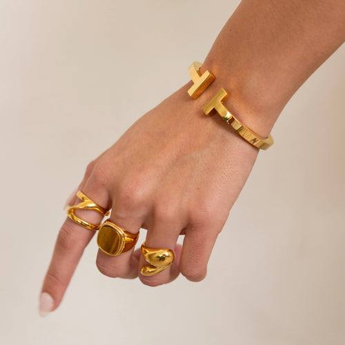 Sadie T Bracelet: Gold
