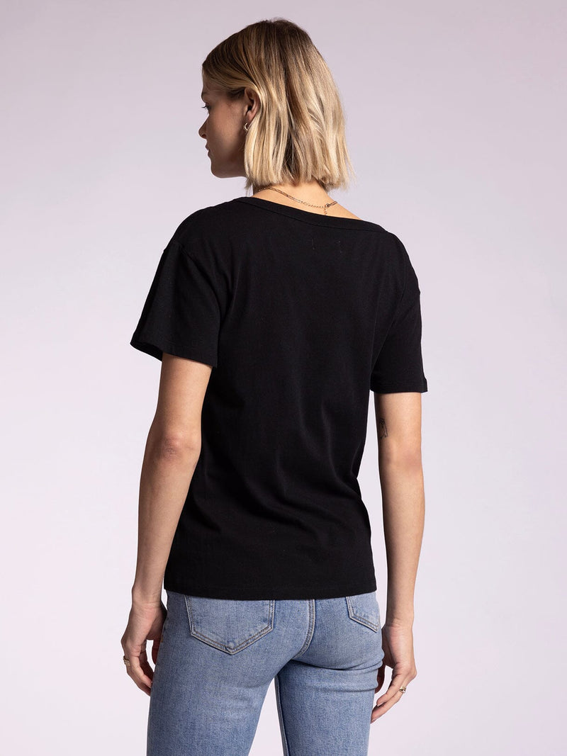 Elijah Scoop Tee -Black